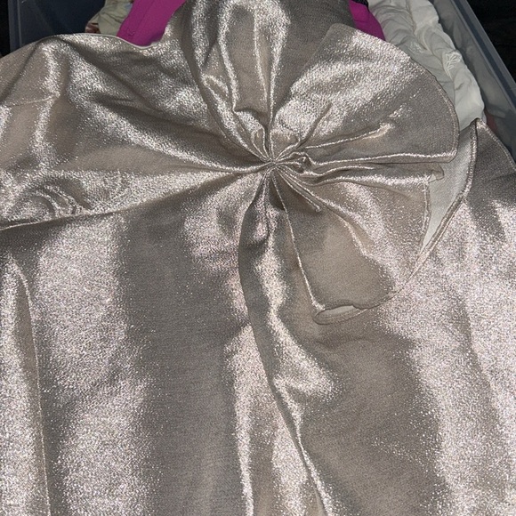 NWOT Lulus Bow Short Strapless Dress Shimmer Gold Color Medium size - Picture 3 of 4